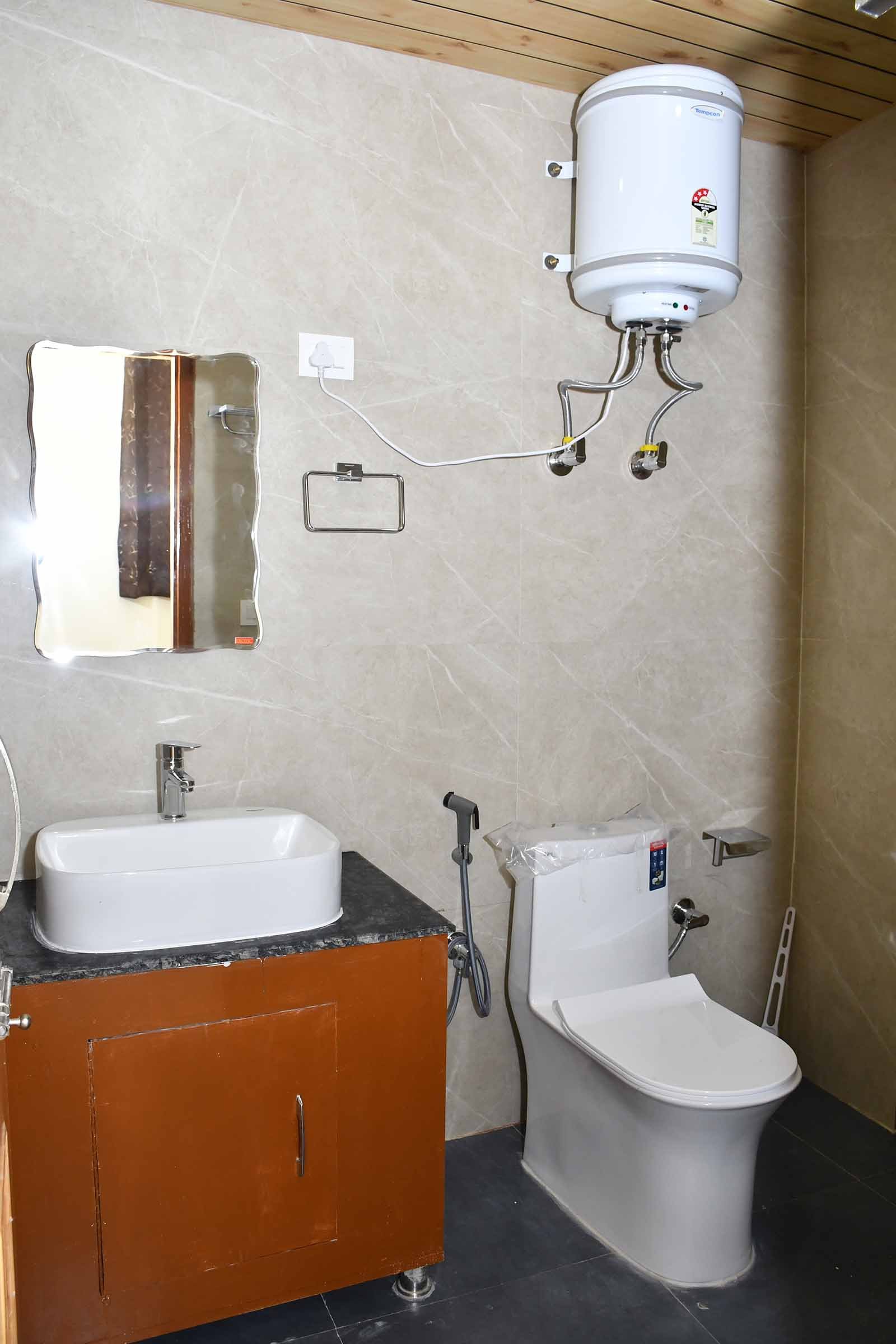 Book Your Complete Mountain Getaway.